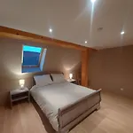 Typique Alsacien Maison Vigneronne 18e Siecle *
