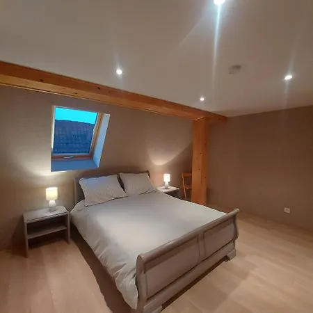 Typique Alsacien Maison Vigneronne 18e Siecle *