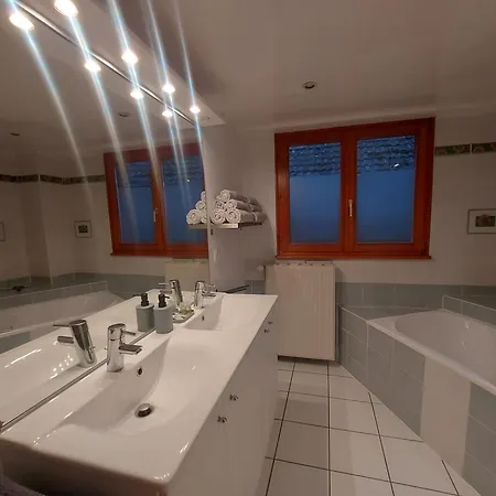 Апартаменты Typique Alsacien Maison Vigneronne 18e Siecle Бебленхайм