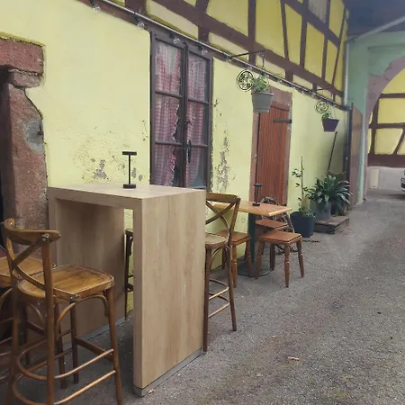 Lägenhet Typique Alsacien Maison Vigneronne 18e Siecle *